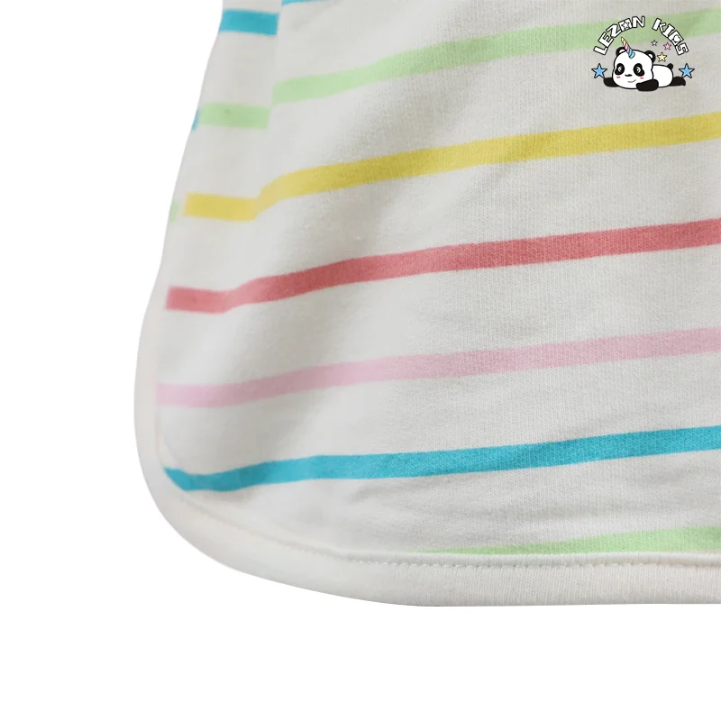 LEZONKIDS - Conjunto de Roupas para Meninos e Meninas com Camiseta Infantil Listrada de Arco-Íris, Manga Curta e Shorts, Casual e Respirável